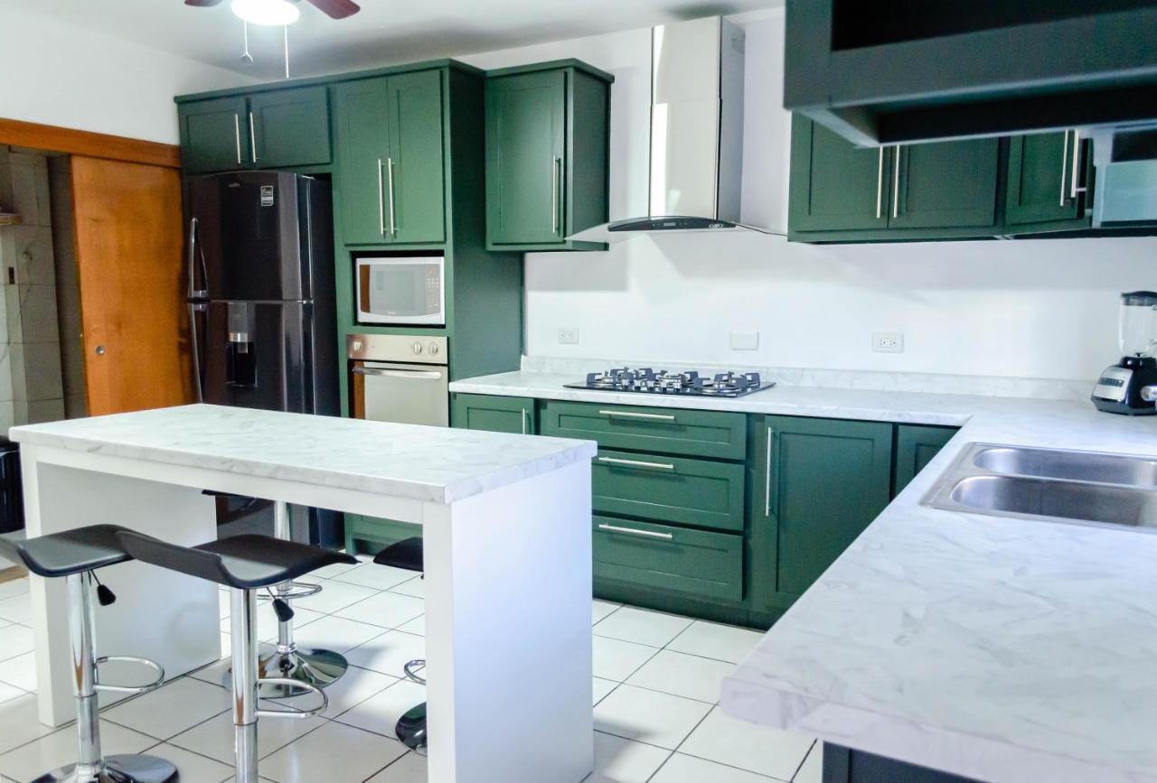Alojamiento Completo 3 Habitaciones Chihuahua Eksteriør billede