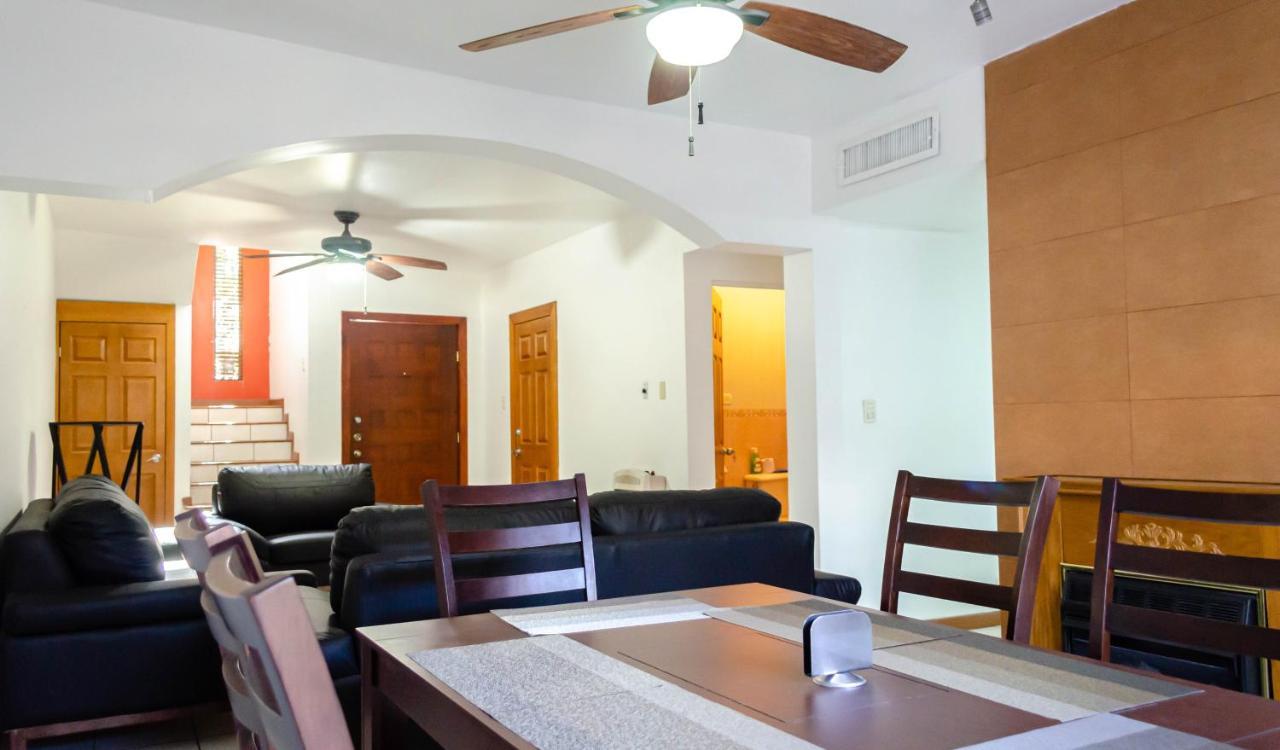 Alojamiento Completo 3 Habitaciones Chihuahua Eksteriør billede
